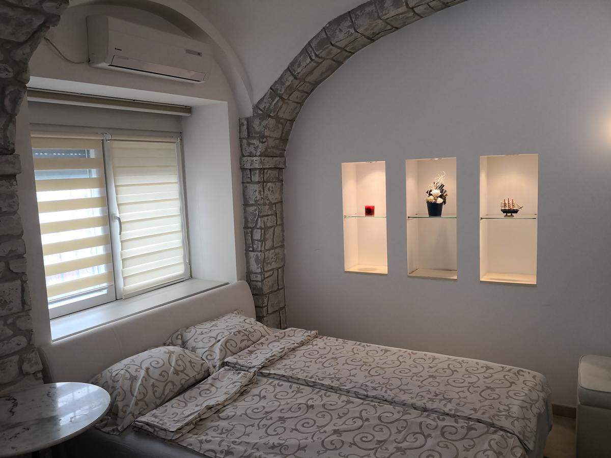 Apartment Zemun Old Town Center Beograd Eksteriør billede